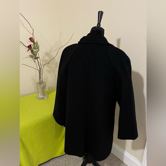 Black wool jacket with Sid pockets and buttons front - Picture 2 of 3